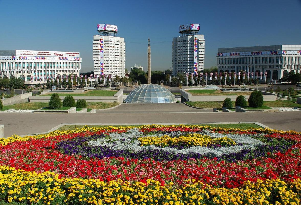 Nadezhda Apartments In Samal Almaty Extérieur photo